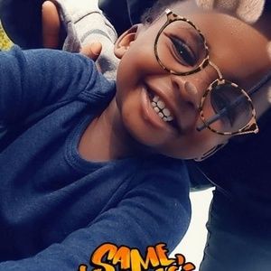 Meet your Posher, Gwen